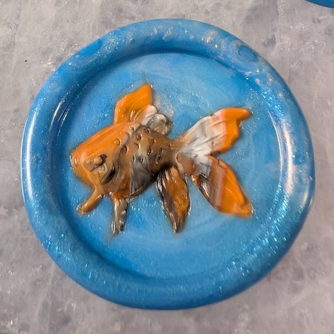 Goldfish wax seal